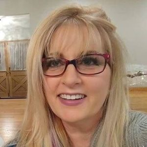 Meet your Posher, Anne-michele